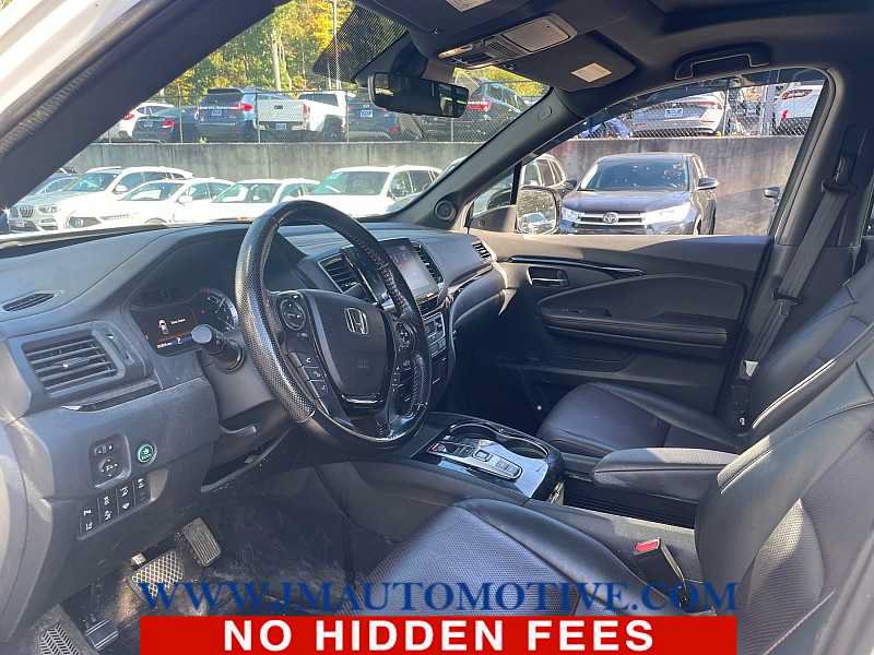 Used 2023 Honda Ridgeline Black Edition image 2