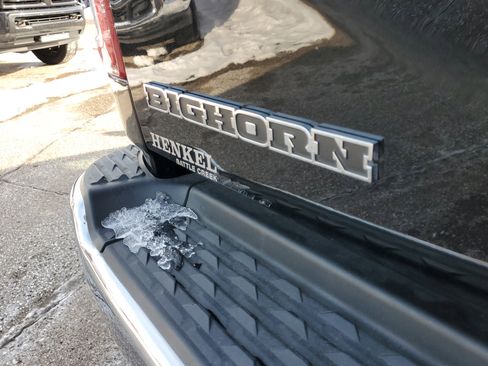 Used 2024 RAM 2500 Big Horn w/ Bed Utility Group image 25