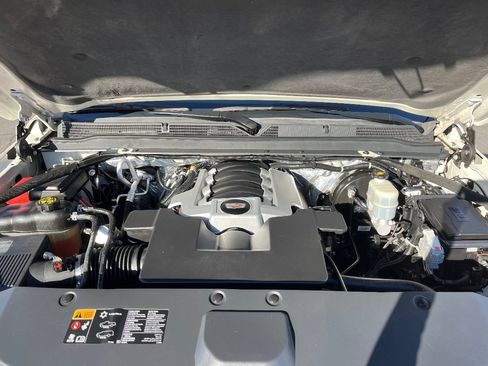 Used 2015 Cadillac Escalade Premium image 42