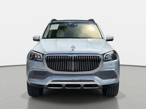 Used 2023 Mercedes-Benz Maybach GLS 600 4MATIC image 8