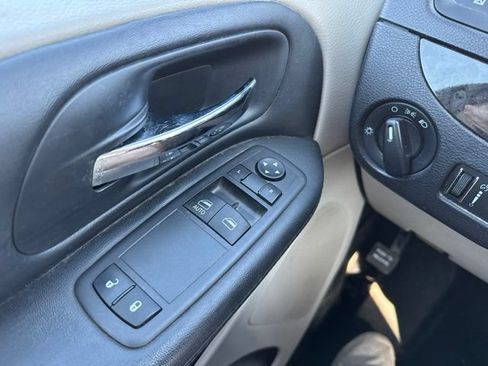 Used 2016 Dodge Grand Caravan SE w/ Quick Order Package 29E SE FWD image 20