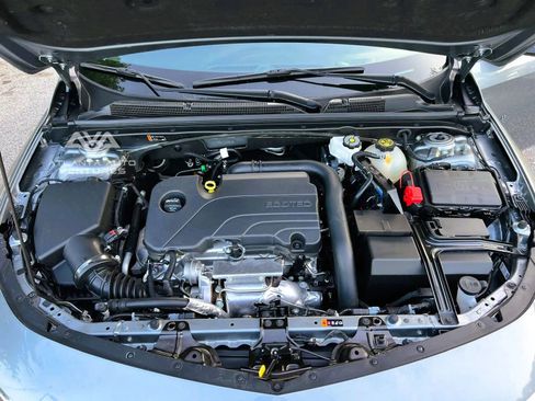 Used 2024 Chevrolet Malibu LT image 34