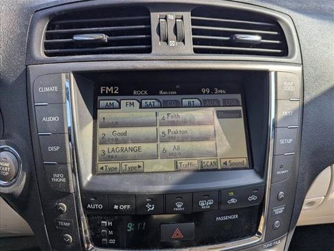 Used 2010 Lexus IS 250C RWD image 17