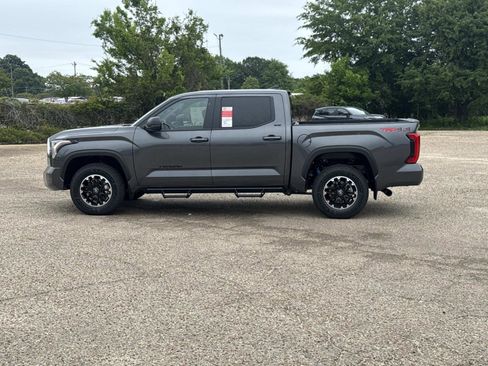New 2026 Toyota Tundra SR5 AWD/4WD image 6