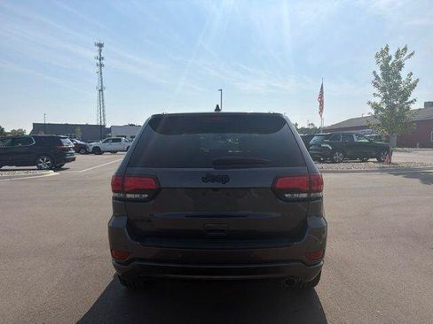 Certified 2019 Jeep Grand Cherokee Altitude AWD/4WD image 4