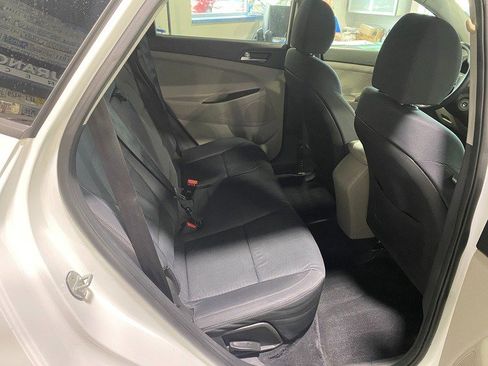 Used 2019 Hyundai Tucson SE AWD/4WD image 12