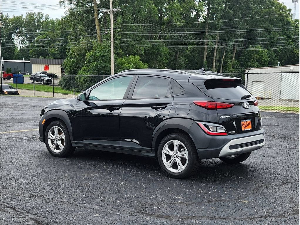 Used 2023 Hyundai Kona SEL w/ Cargo Package FWD image 8