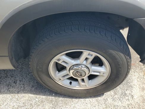 Used 2003 Ford Explorer XLT RWD image 10