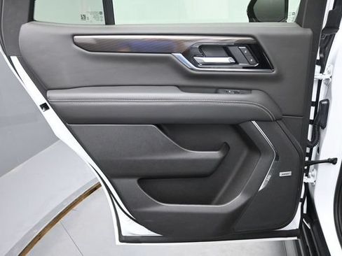 Used 2025 GMC Yukon Elevation w/ LPO, Floor Liner Package AWD/4WD image 18