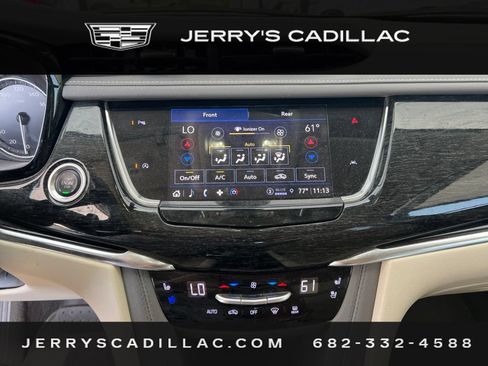 Used 2022 Cadillac XT6 Premium Luxury FWD image 12
