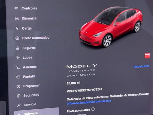 Used 2021 Tesla Model Y Long Range image 26