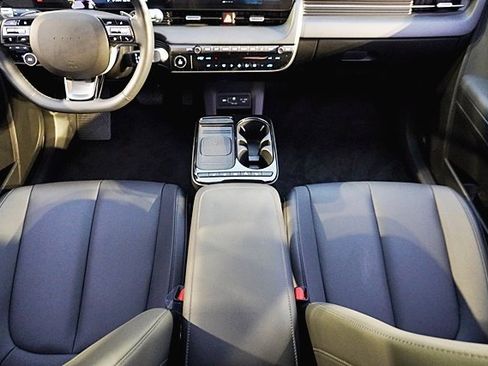 Used 2025 Hyundai Ioniq 5 SEL image 21