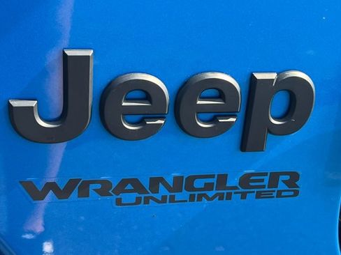 Used 2022 Jeep Wrangler Unlimited Sport w/ Uconnect 4C Nav & Sound Group AWD/4WD image 51