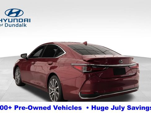 Used 2021 Lexus ES 300h w/ Premium Package FWD image 2