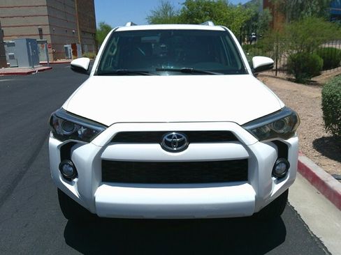 Used 2018 Toyota 4Runner SR5 Premium image 2