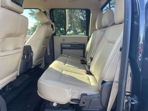 Used 2011 Ford F250 Lariat w/ Lariat Interior Pkg AWD/4WD image 11