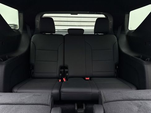 Used 2024 Chevrolet Traverse RS w/ LPO, Floor Liner Package image 11