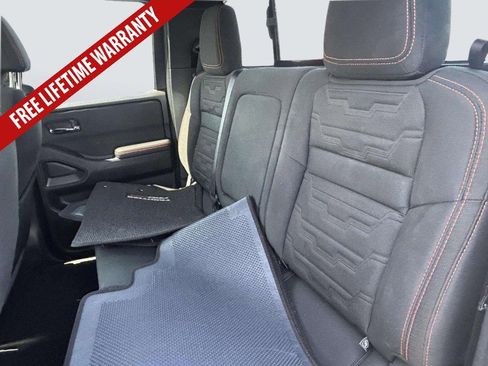 Used 2025 Nissan Frontier PRO-4X w/ Pro Convenience Package AWD/4WD image 21