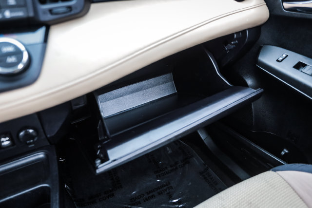 Used 2017 Toyota RAV4 XLE AWD/4WD image 53