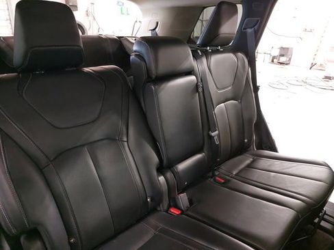 Used 2023 INFINITI QX60 Luxe w/ Performance Audio Package FWD image 12