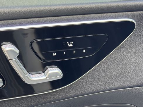 Used 2023 Mercedes-Benz C 300 4MATIC Sedan image 12