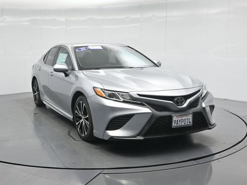 Used 2020 Toyota Camry SE image 20