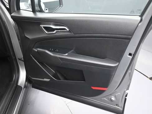 Certified 2024 Kia Sportage LX image 35