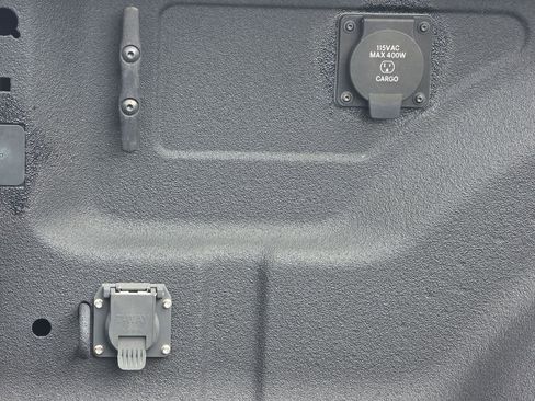 Used 2023 RAM 2500 Big Horn w/ Level 1 Equipment Group AWD/4WD image 33