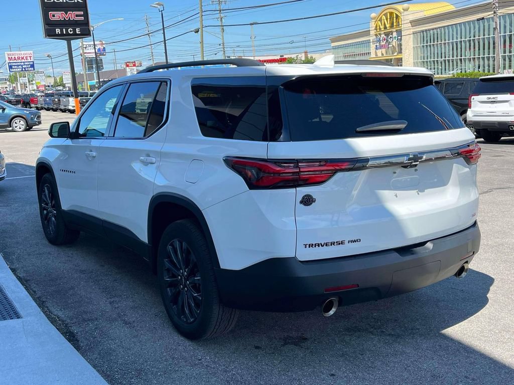 Used 2023 Chevrolet Traverse RS w/ LPO, Floor Liner Package AWD/4WD image 5