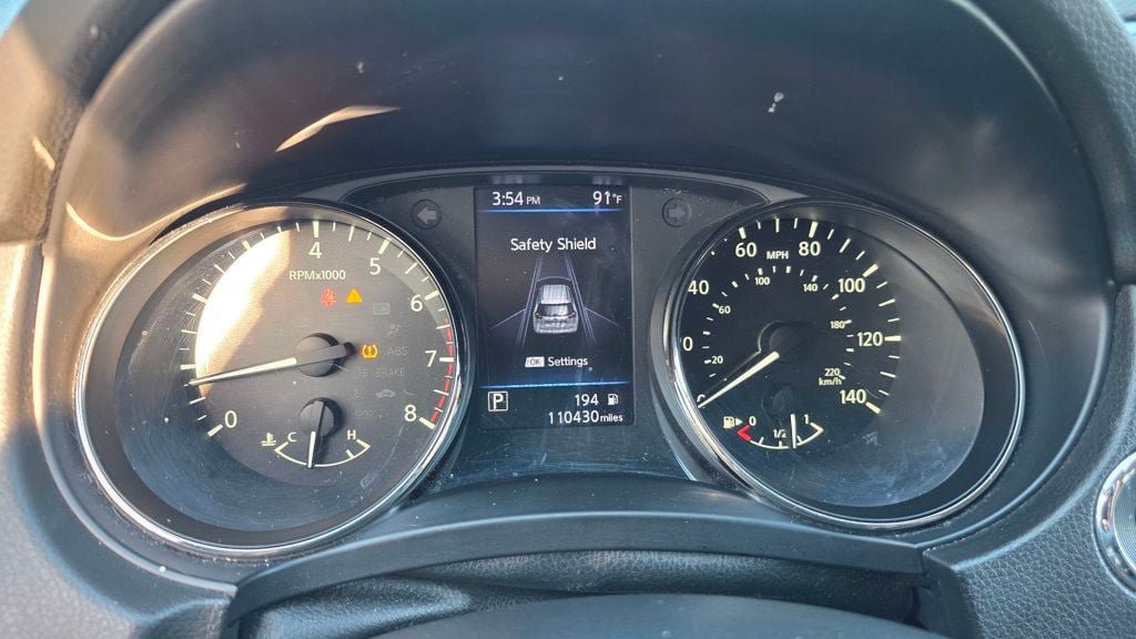 Used 2018 Nissan Rogue SL AWD/4WD image 21