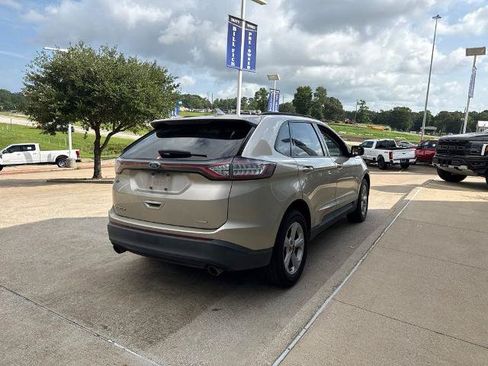 Certified 2018 Ford Edge SE FWD image 7