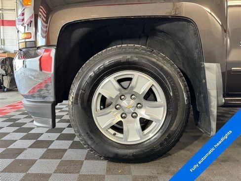 Used 2018 Chevrolet Silverado 1500 LT w/ All Star Edition AWD/4WD image 7