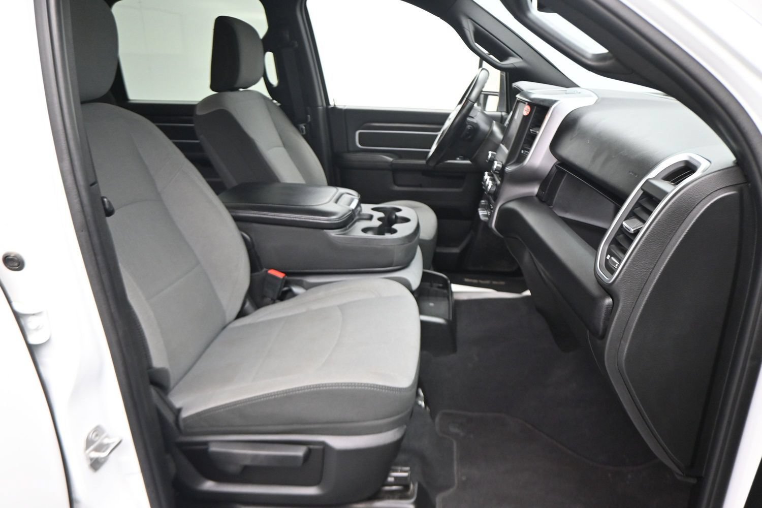 Used 2024 RAM 2500 Big Horn AWD/4WD image 22