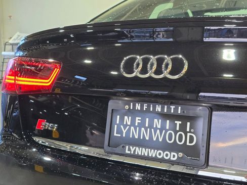 Used 2018 Audi S6 Premium Plus image 27