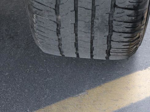 Used 2017 Toyota Tacoma TRD Off-Road image 27