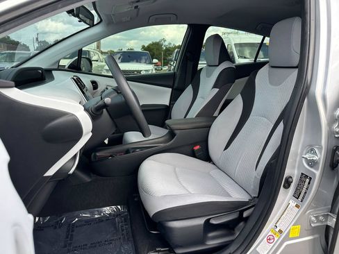 Used 2016 Toyota Prius Two w/ Protection Package FWD image 16