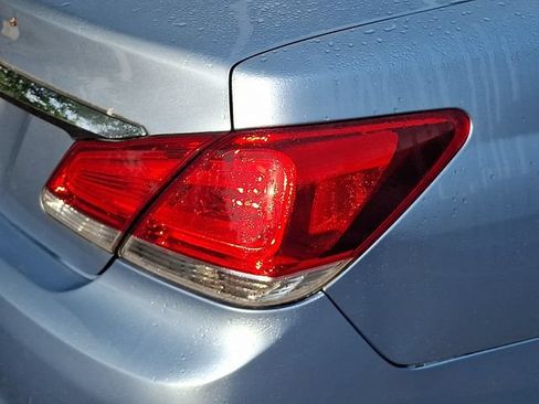 Used 2011 Toyota Avalon Limited FWD image 8