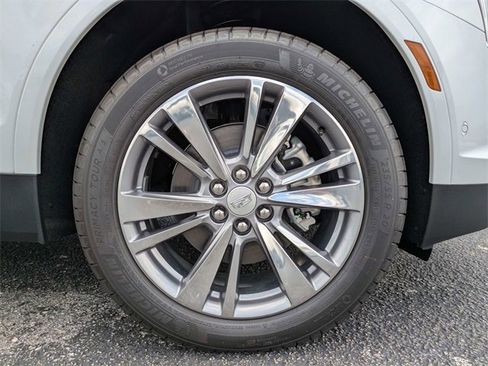 New 2025 Cadillac XT5 Premium Luxury w/ Technology Package image 11