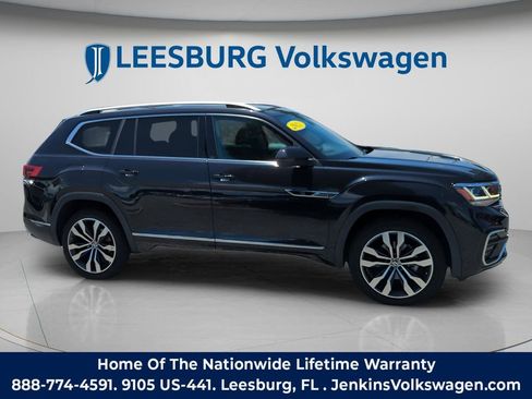 Used 2023 Volkswagen Atlas SEL Premium AWD/4WD image 2