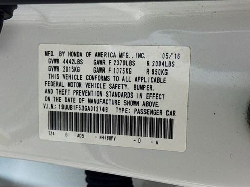 Used 2016 Acura TLX w/ Technology Package image 34