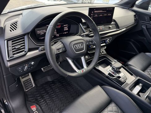 Used 2023 Audi SQ5 Prestige w/ Prestige Package image 12