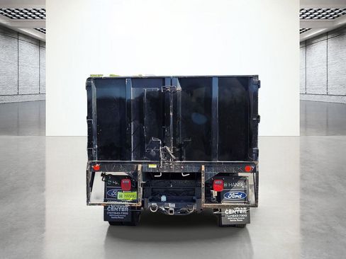 Used 2022 Ford F550 XL image 8