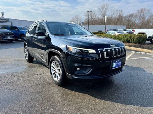 Used 2020 Jeep Cherokee Latitude Plus w/ Cold Weather Group AWD/4WD image 9
