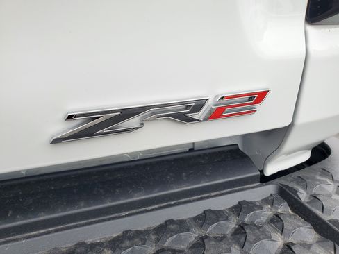 New 2026 Chevrolet Colorado ZR2 w/ Technology Package AWD/4WD image 32
