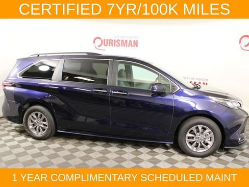 Used 2025 Toyota Sienna XLE FWD image 9