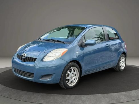 Used 2009 Toyota Yaris S FWD image 1