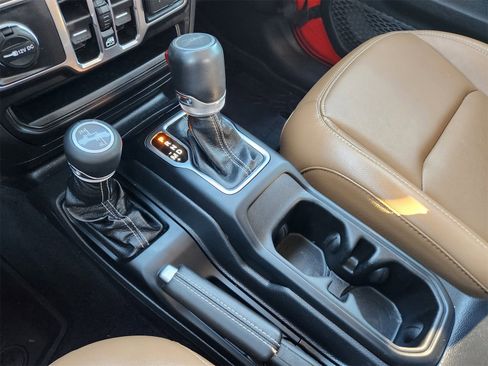 Used 2023 Jeep Gladiator Overland w/ Popular Equipment Package image 26