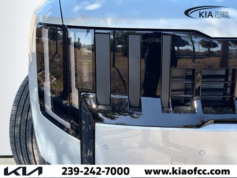 New 2027 Kia Telluride S image 9