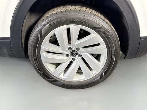 Used 2021 Volkswagen Atlas Cross Sport SE w/ Panoramic Sunroof Package AWD/4WD image 37