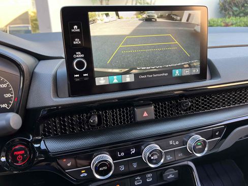 Used 2023 Honda CR-V Sport Touring image 9